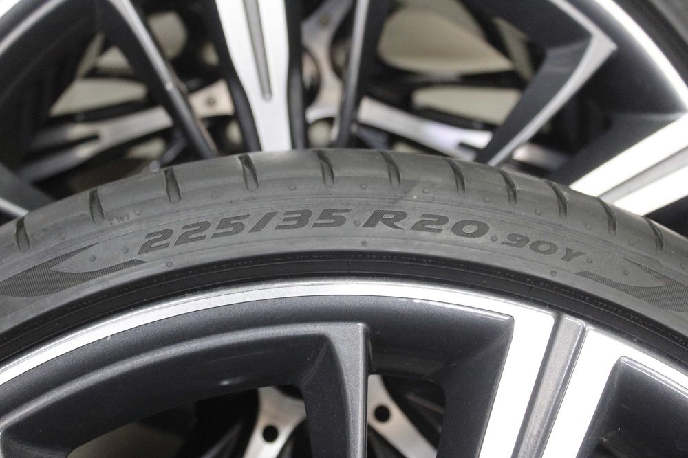 Джанти и гуми 20" BMW 3-серия (F30, F31), 4-серия (F32, F33, F36)