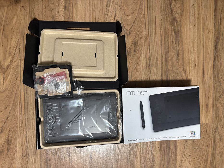 Графичен таблет :Wacom intuos Pro