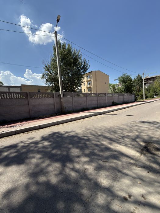 Продажа под комерцию 6 сотко Учхоз фасад 40-15 ориентир Колледж
