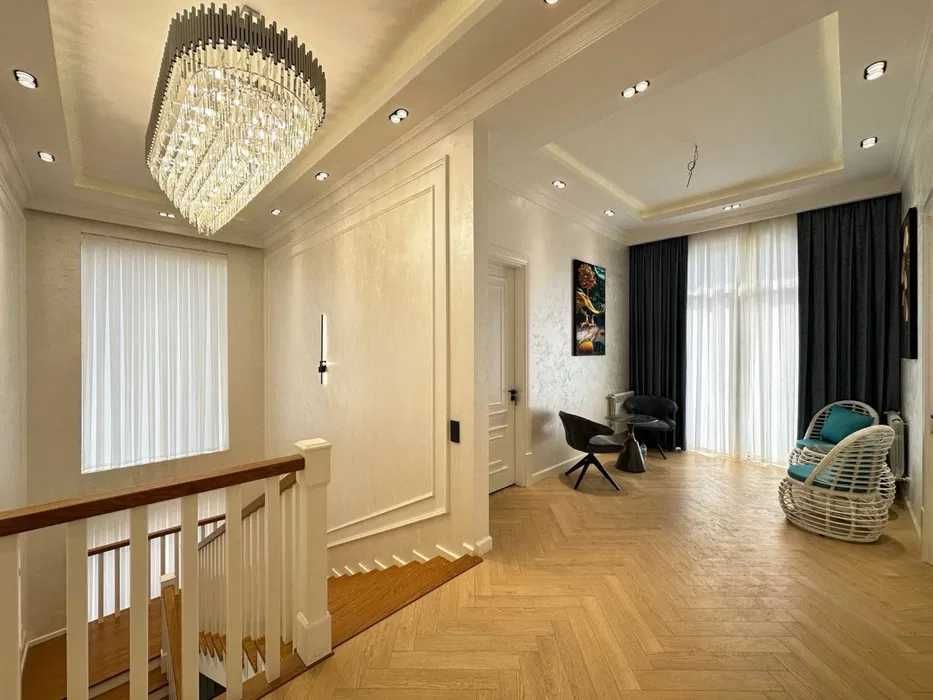 Срочно ! Сдается на аренду участок дом центр  города