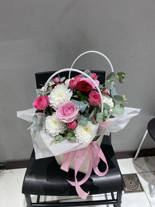 Цветы , букеты с доставкой