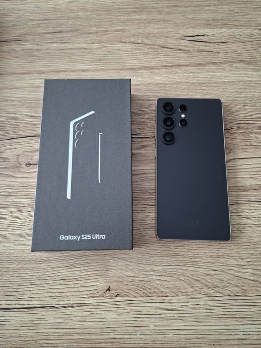 Samsung S25 Ultra.
