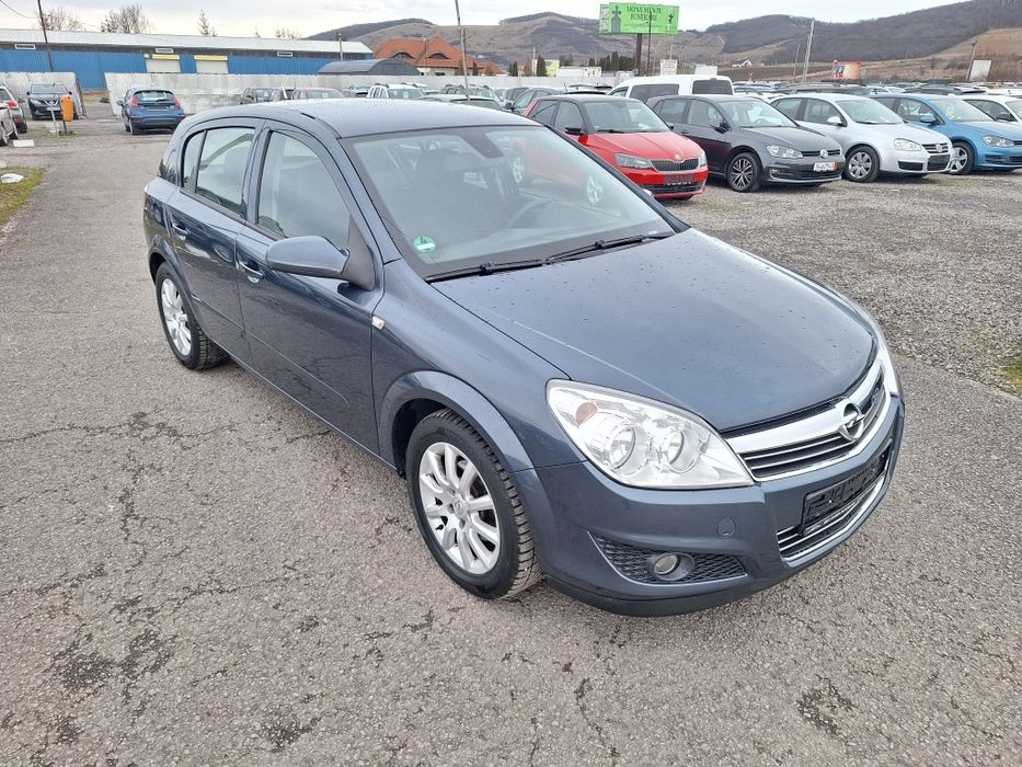 Opel astra 2009 1.6 Benzină cutie automată