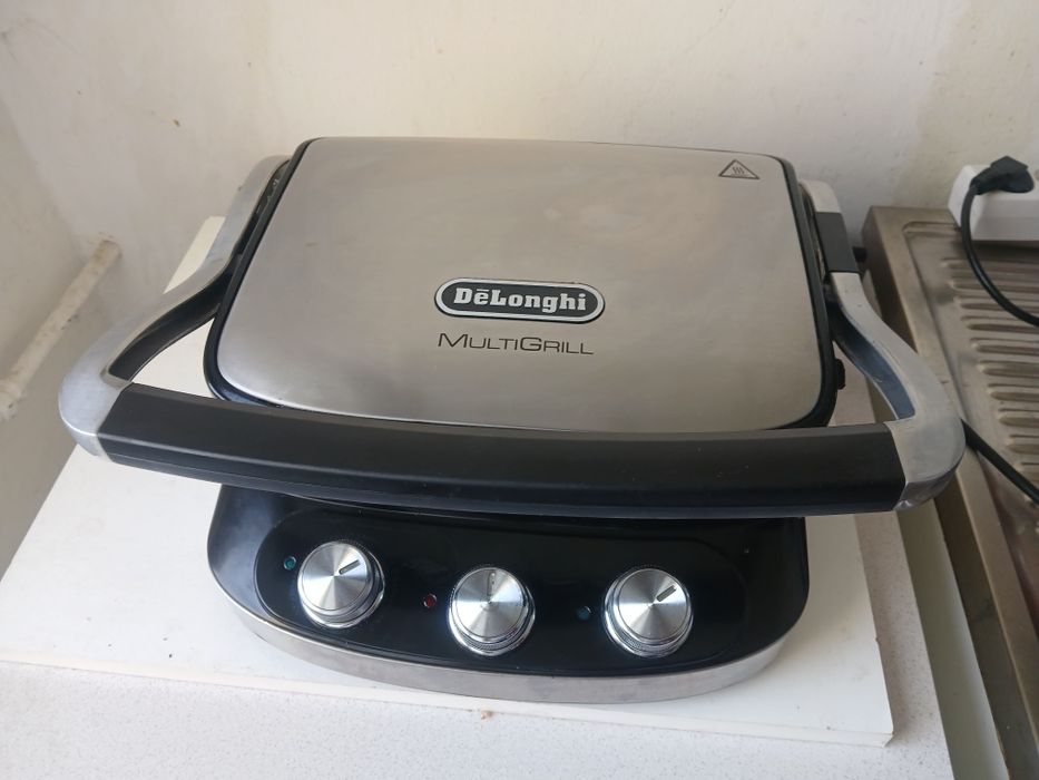 Vand gratar grill electric Delonghi 1500w