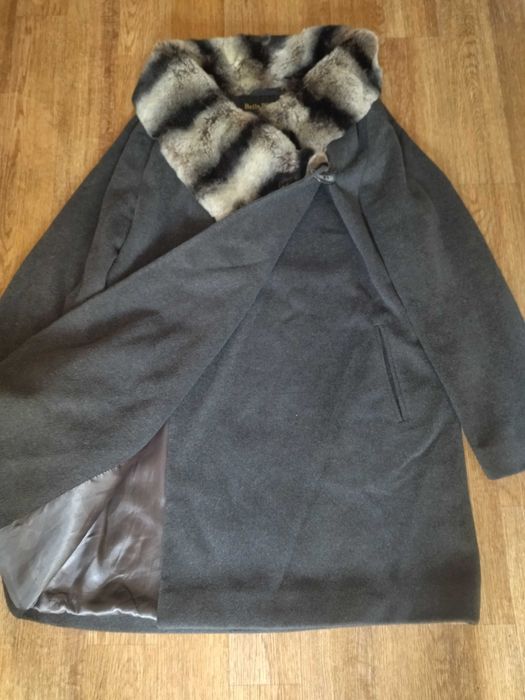 Пальто деми новое 48