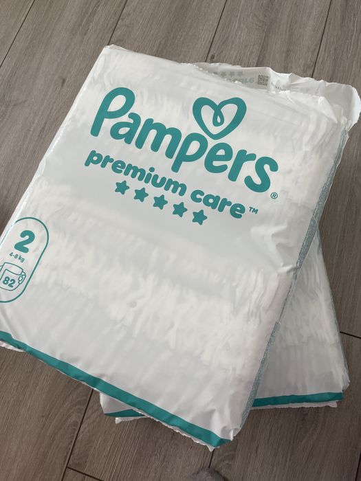 Vând 2 pachete pampers nr 2