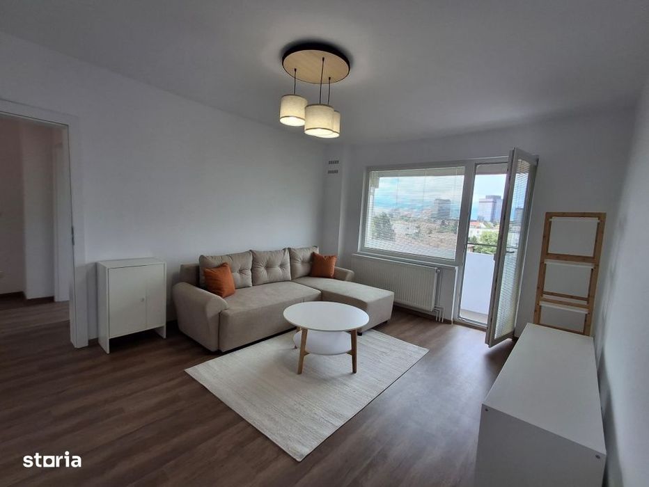 Apartament 3 camere zona centrala, complet utilat si mobilat