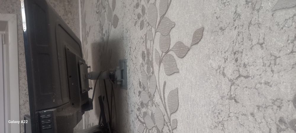 Продам телевизор