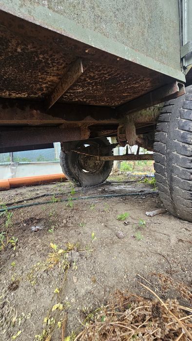 Remorca robusta pentru tractor