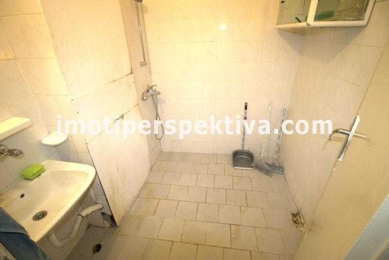 Продава се Тристаен апартамент в Пловдив, Тракия - 69 кв.м за 902 €/кв.м - Снимка #8