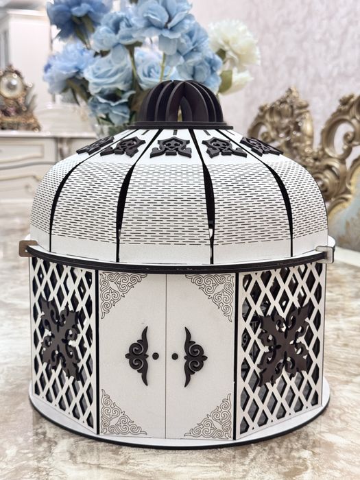 Той бастар  юрты боксы