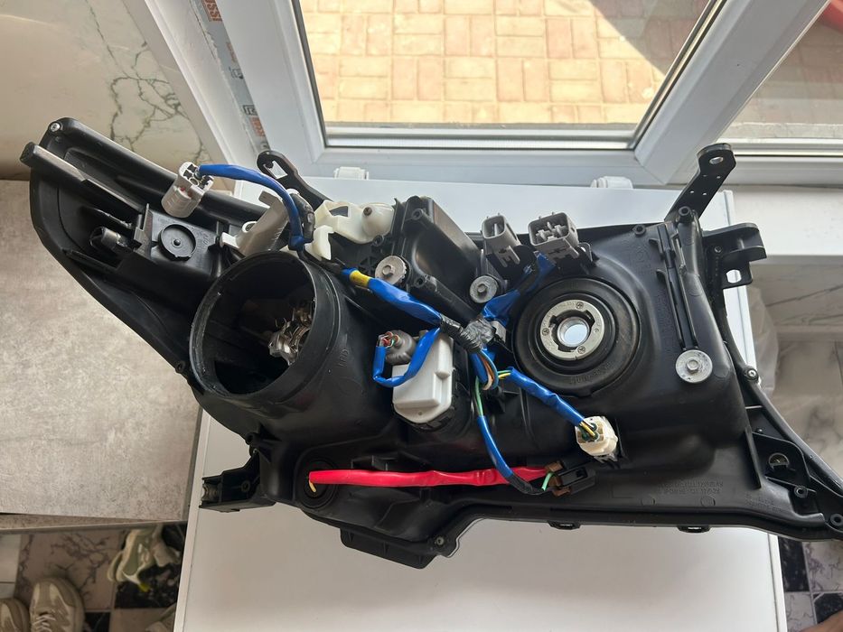 Фары land Cruiser 200  Араб