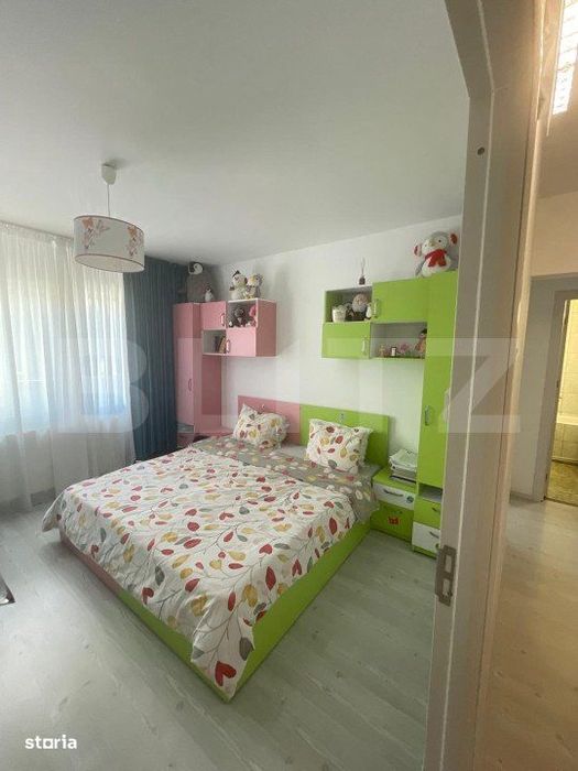 Apartament 3 camere decomandat, 68 mp, Craiovita, zona Orizont