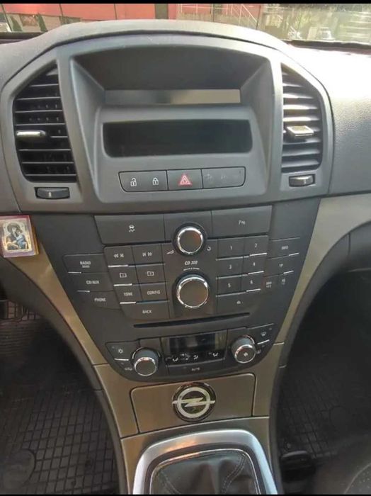Продава се Opel Insignia 2.0 CDTI, 130 к.с. | 2011 г. | София