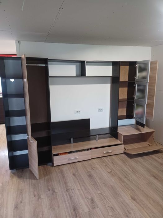 Продавам холна секция