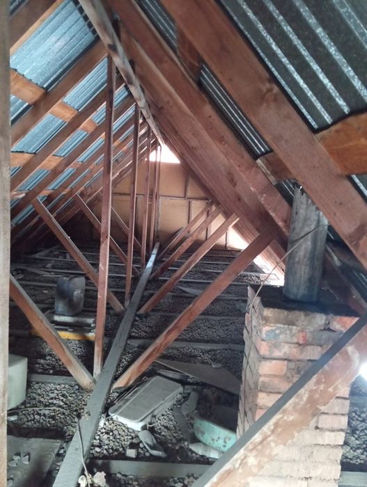 Продам дом на разбор.