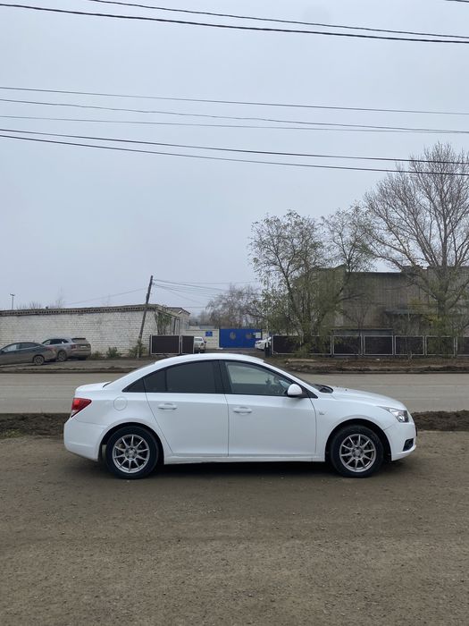 Продам шевроле круз
