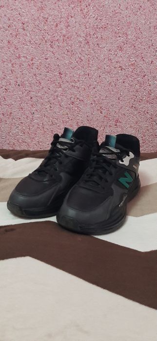 Erkaklar uchun qishki oyoq kiyim