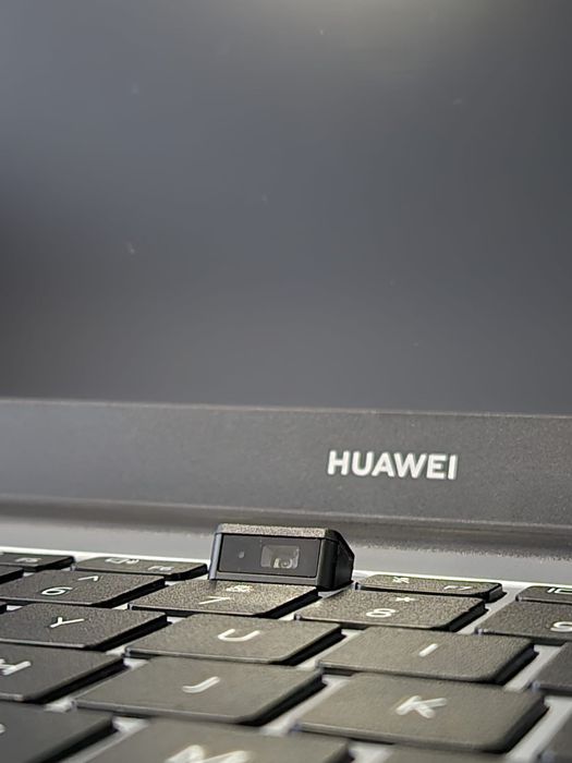 Laptop Huawei i3