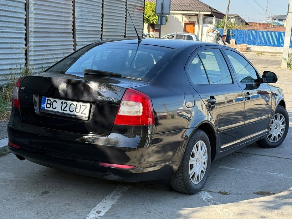 SKODA Octavia 2010 — imagine 5