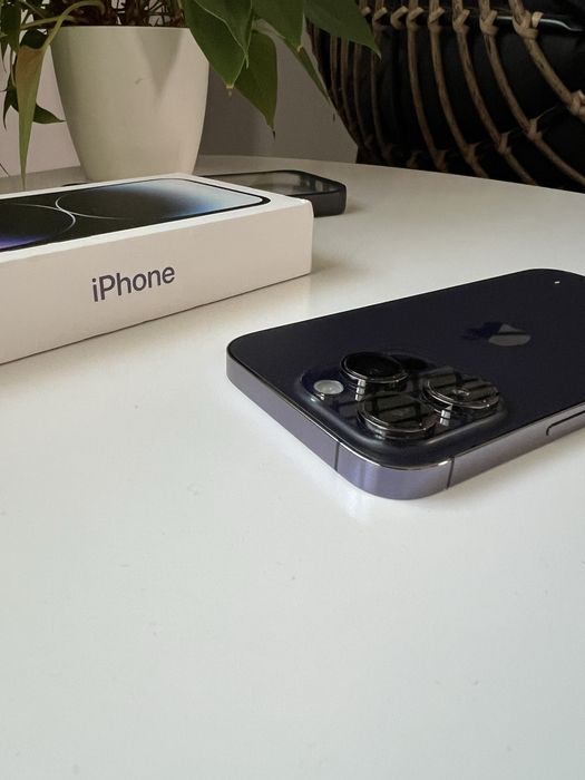 Iphone 14 pro  deep purple 256 GB