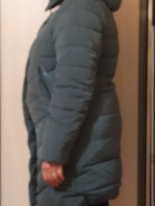 Продам женский пуховик