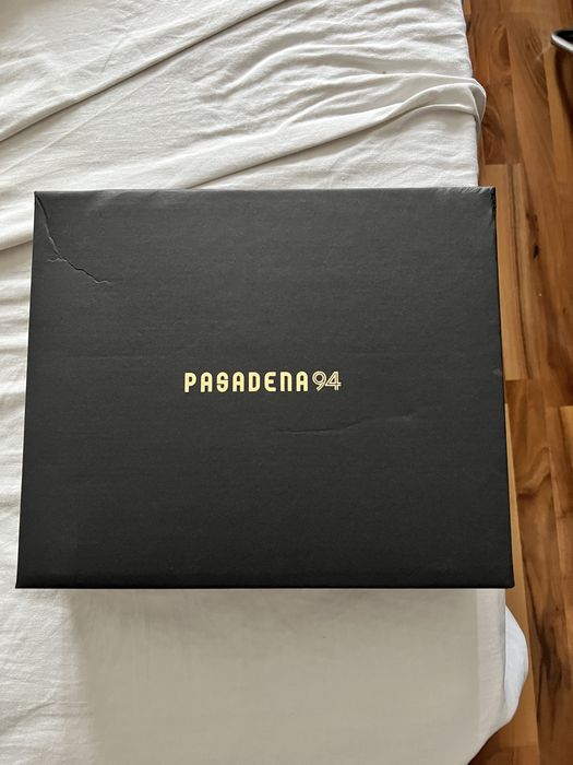 Vand tricou Semnat de G. Hagi si Inramat.Editie limitata