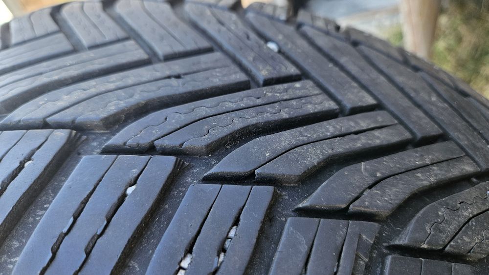4бр гуми 215 65 16 дот 22 мишелин michelin