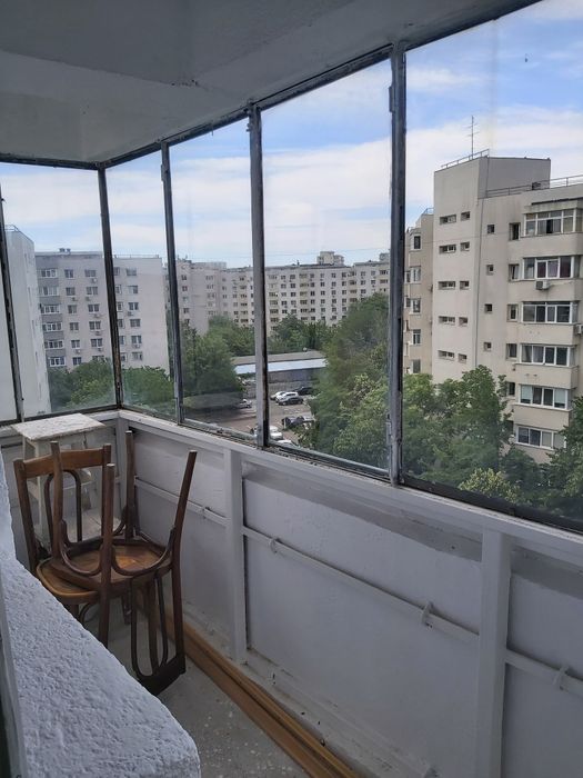 Vand garsoniera  zona  Dristor