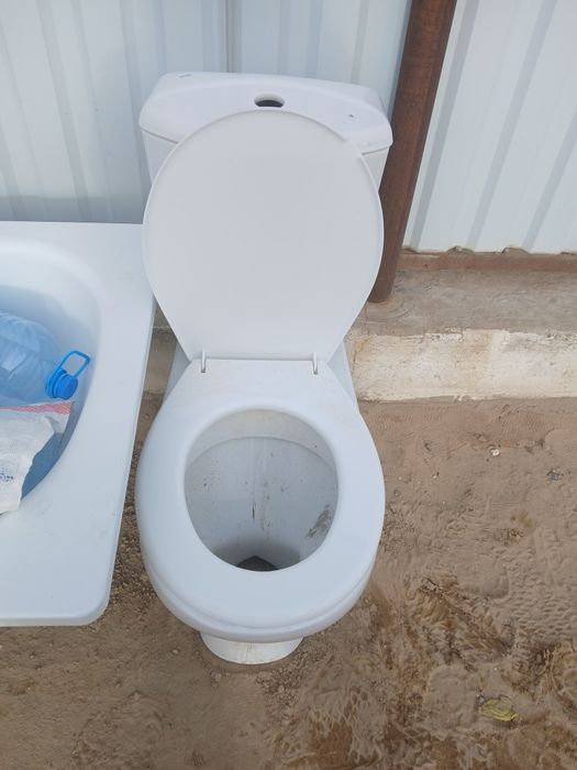 Унитаз б/у қолданылған