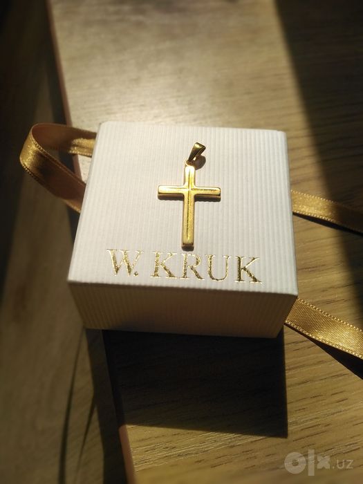 Золотой крестик бренда W. KRUK