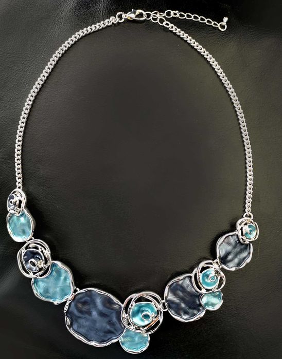 Прекрасно дамско колие