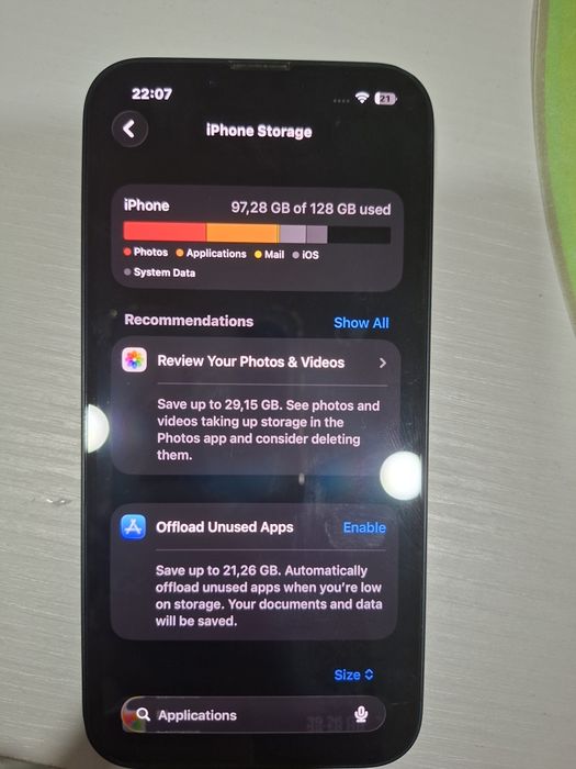 Продавам iphone 13 Запазен