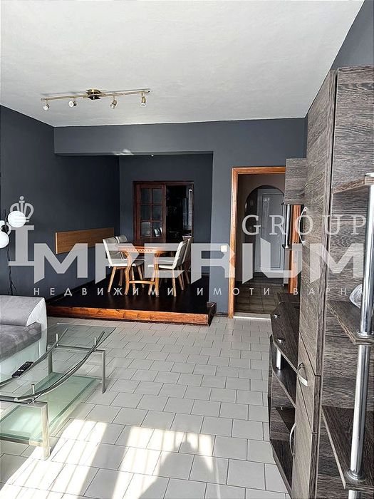 Дава се под наем Тристаен апартамент в Варна, Младост 1 - 120 кв.м за 714 € - Снимка #2