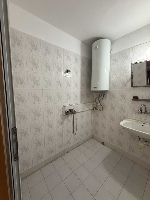 Продава се Тристаен апартамент в Пловдив, Кючук Париж - 80 кв.м за 765 €/кв.м - Снимка #17