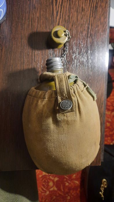 Фляжка армейская