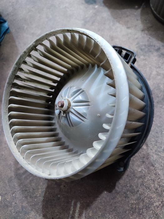 Моторчик печки на Toyota Prado 95, Surf 130/185