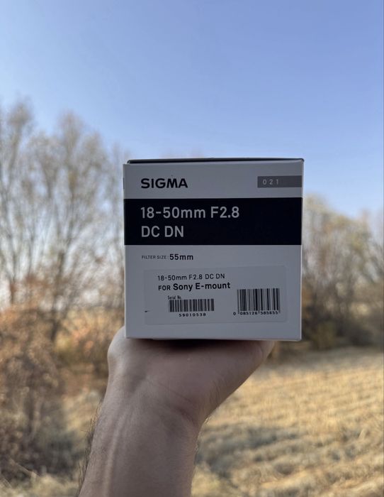 Sigma 18-50 mm f 2.8 yengi sony e mount kameralari uchun ideal