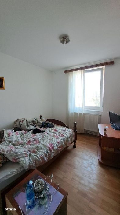 Agigea, 3 Camere Decomandat 2 Bai, Centrala Gaz, 70 Mp. Parcare, Boxa