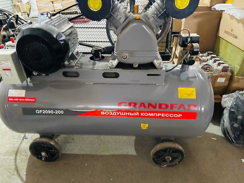 Продаю  Воздушный Компресор