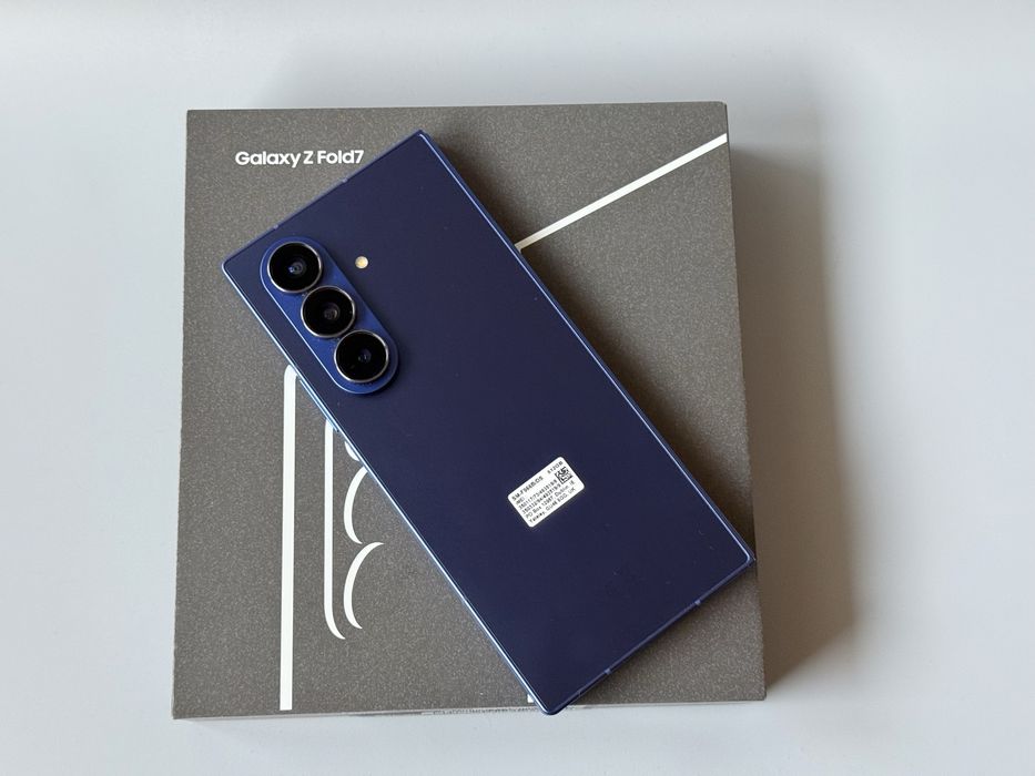 Samsung Z Fold 7 / 512gb