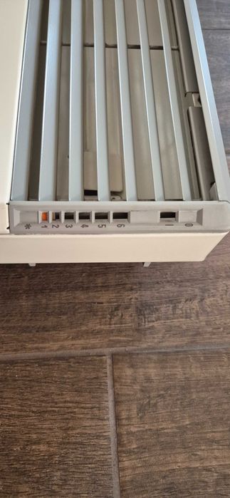 Стенен Електрически конвектор AEG