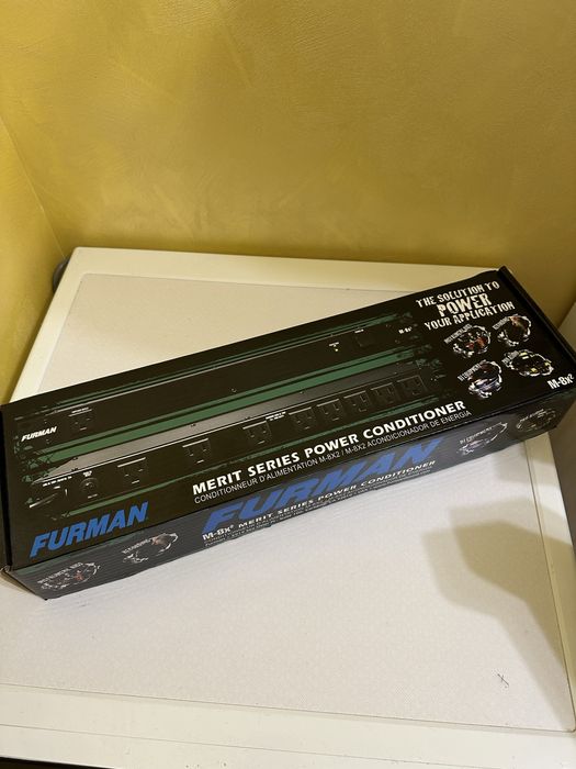 Furman M-8x2 Power conditioner Американска версия