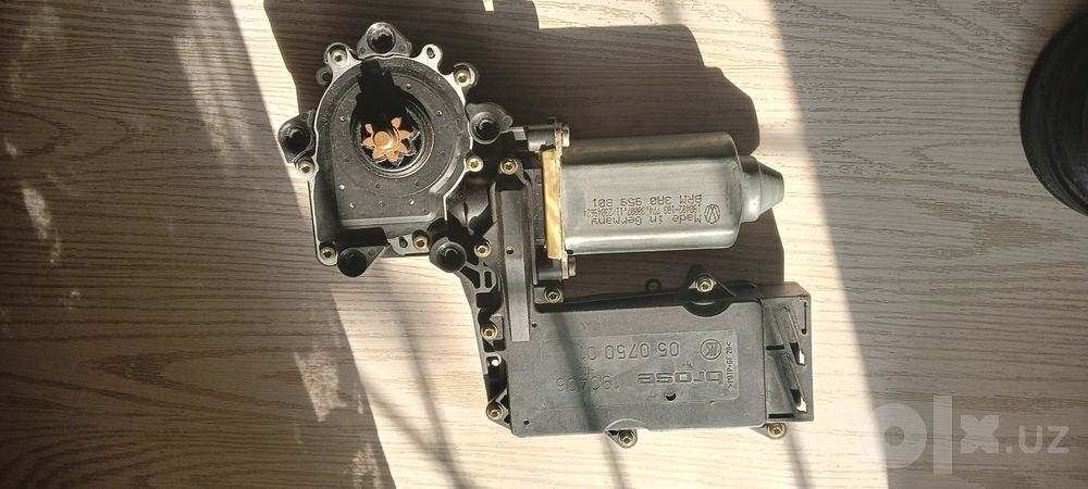 Продам Моторчик стеклоподемника фольксваген пассат