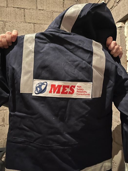 Продам зимнюю куртку спецодежда MES