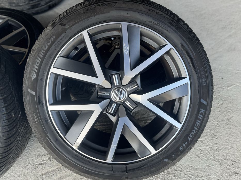 Jante Touareg III CR7 Braga R20 Originale Anvelope de iarna 50%