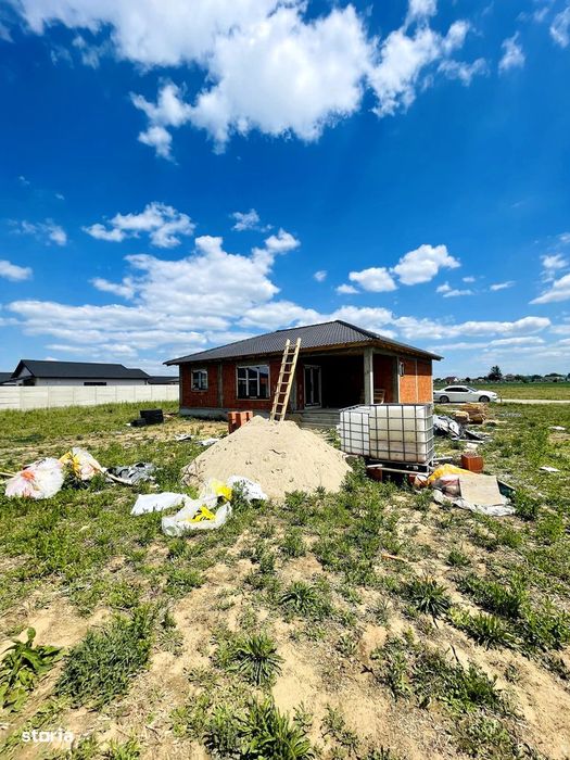Casă parter semifinisatǎ Sântandrei – 500 mp teren