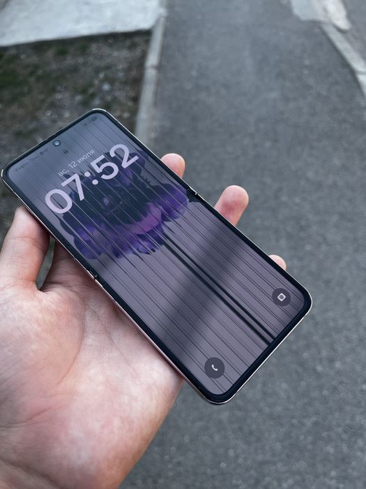 Samsung Z Flip 5 256/12 обмен