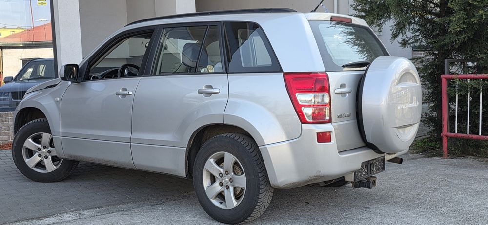 Suzuki Grand Vitara 2.0i-16V-140 cp 4x4