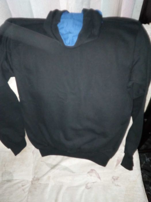 мъжки черен суичер